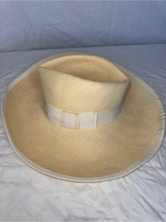 100% Capri Classic Wide-Brim Straw Hat with Ribbon - Cream main image 10